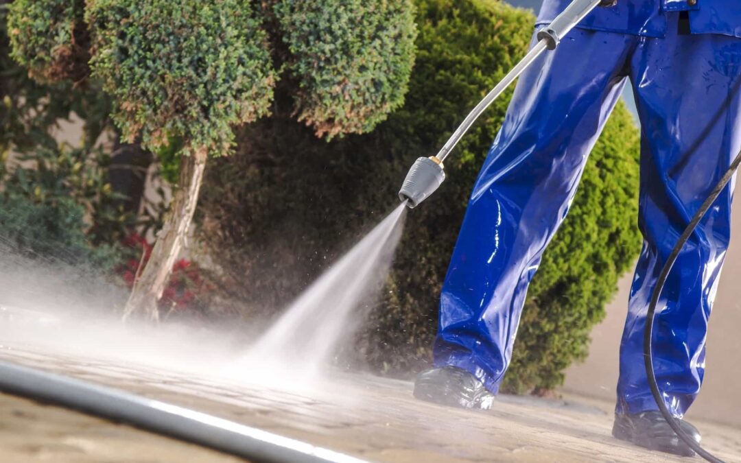 5 Benefits of Hiring a Professional Pressure Washing Service
