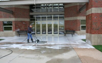 3 Benefits of Power Washing Your Commercial Property