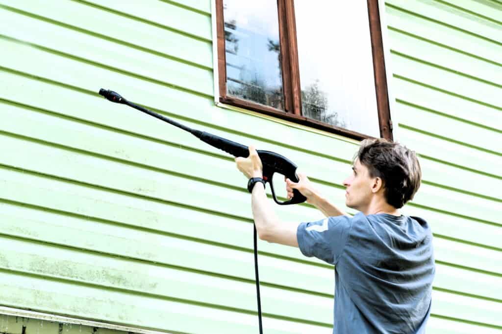 How Much Does Professional Pressure Washing and Soft Washing Cost in Slidell 