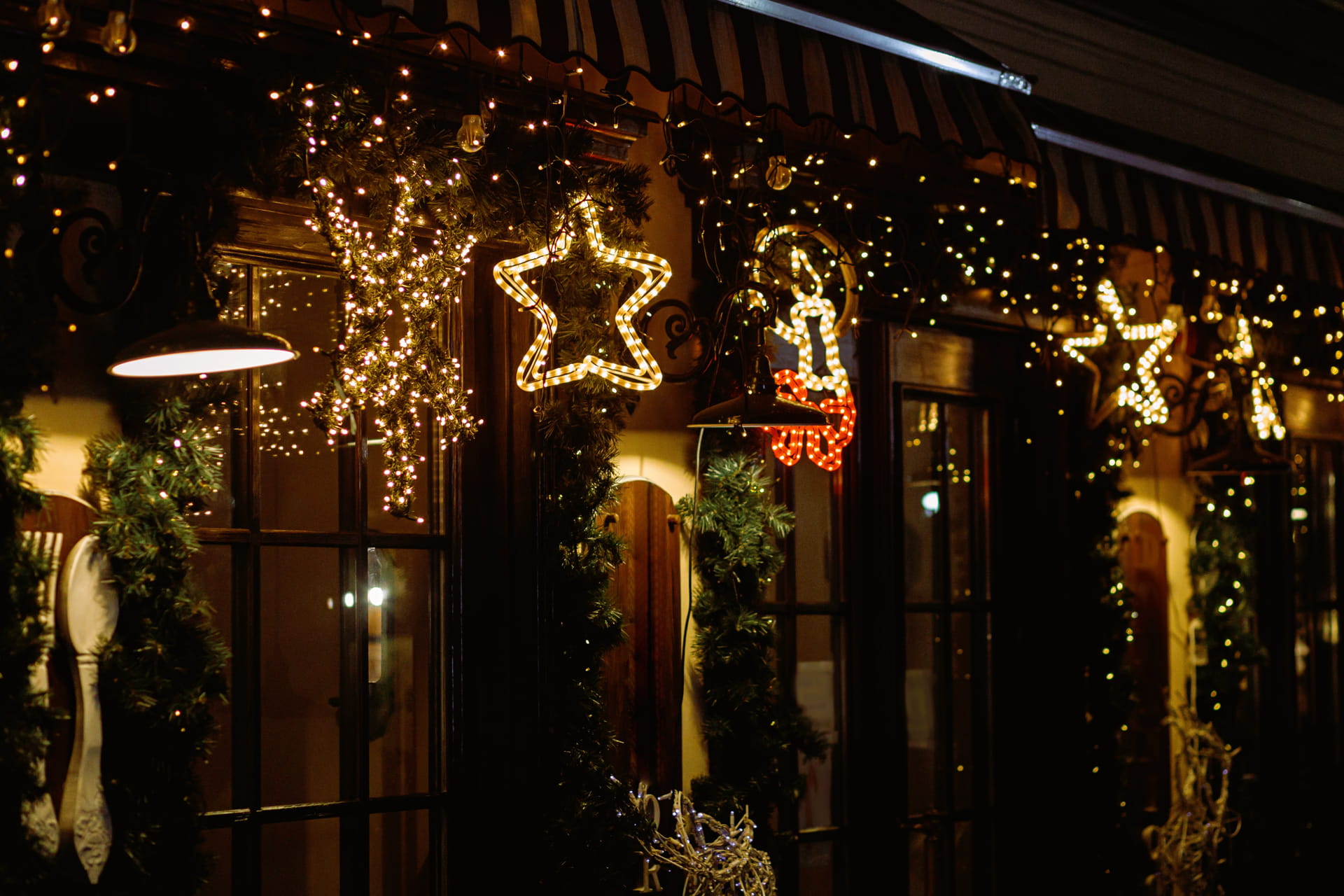 christmas light installation service for stores in Slidell LA