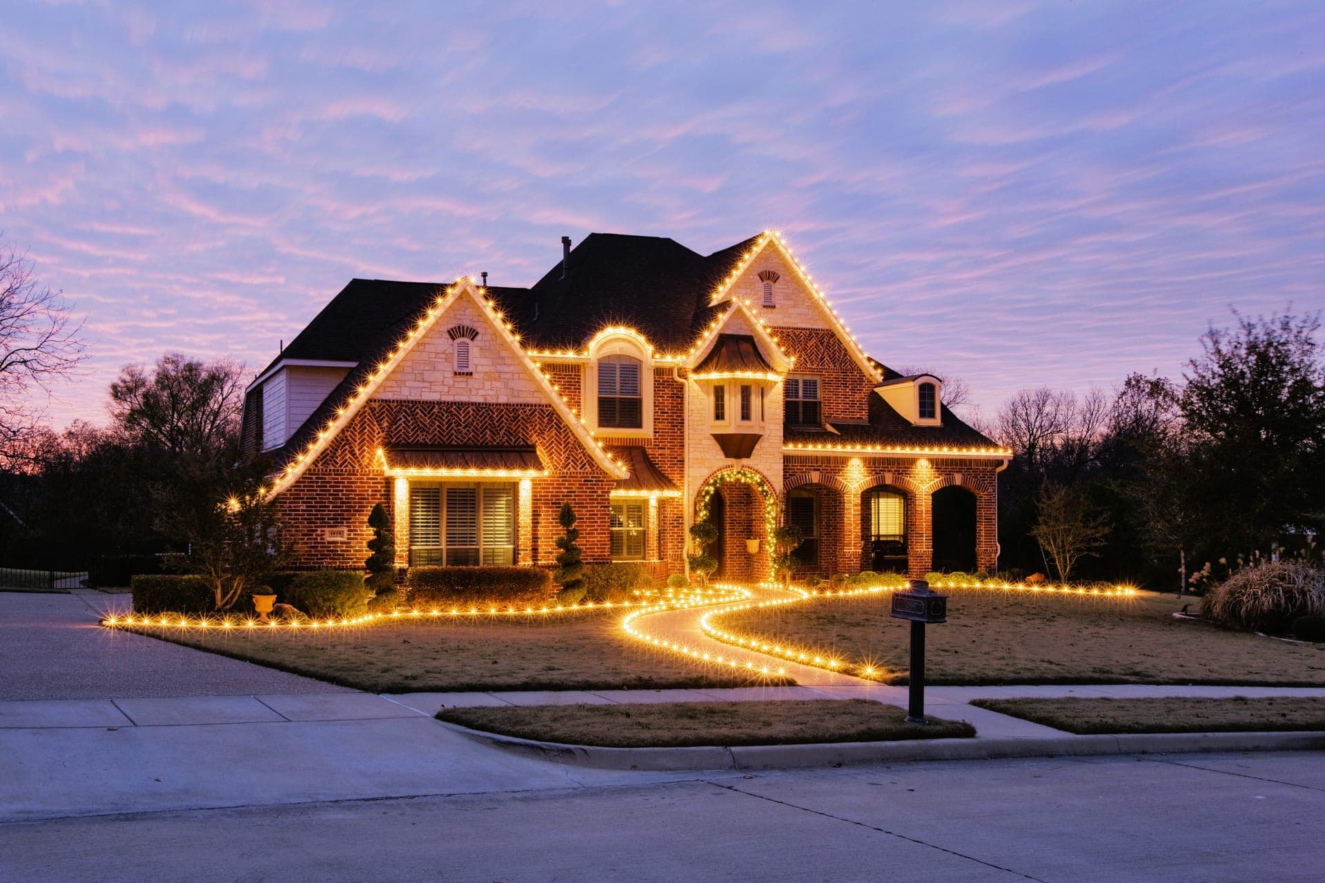christmas light installation service in Slidell LA